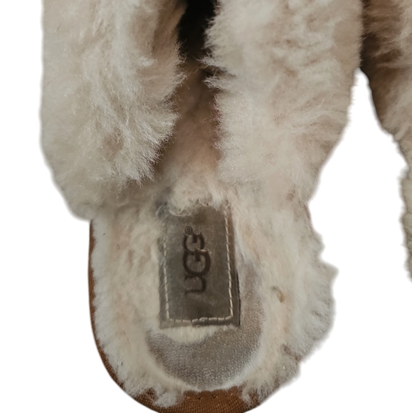 UGG  COZY Knit Slippers - Picture 5 of 8